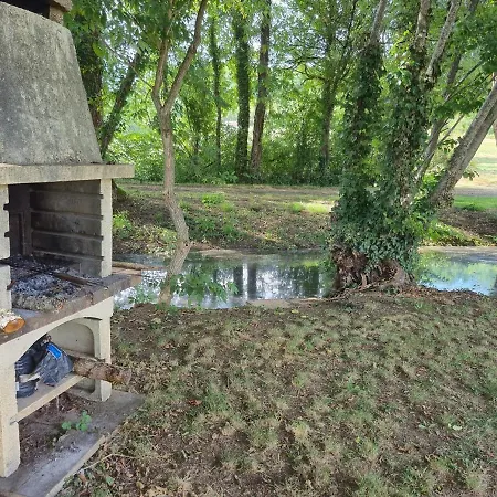 Moulin De Beyssagou Ferienhaus *